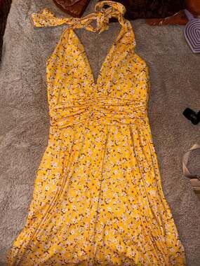 Huhot Halter Neck Dress Size M Yellow Floral
